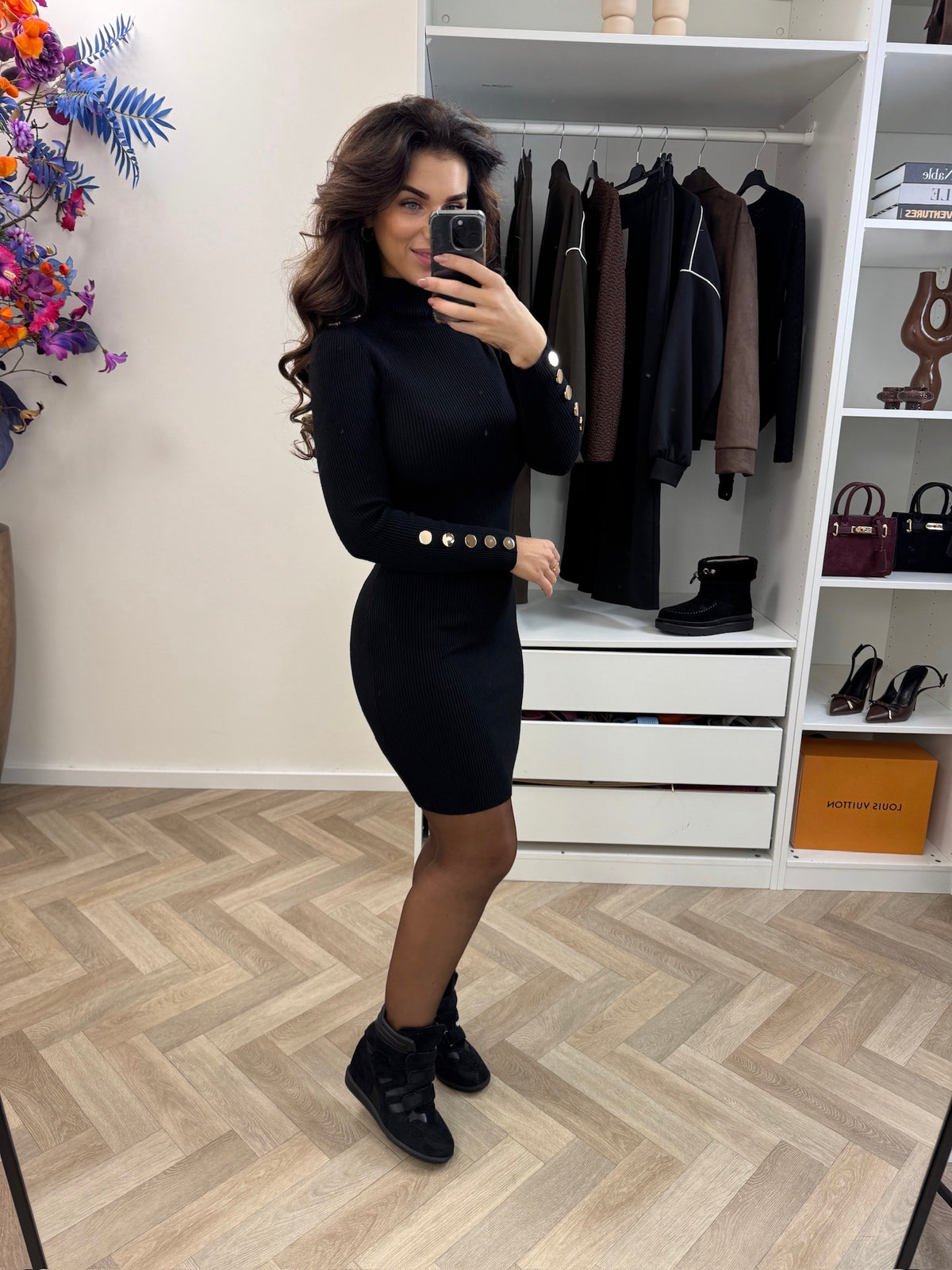 Col Dress Button Black YH16904