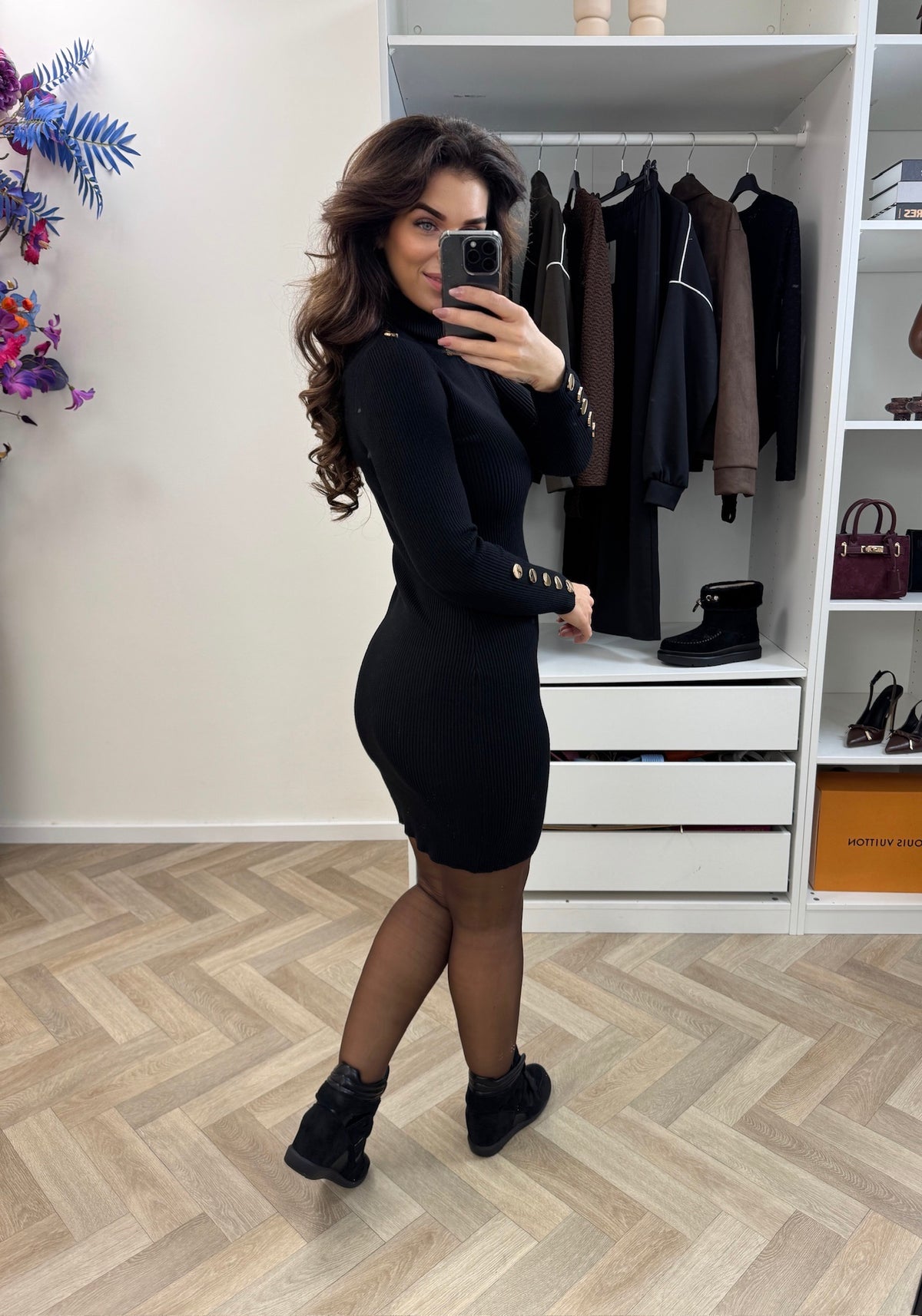 Col Dress Button Black YH16904