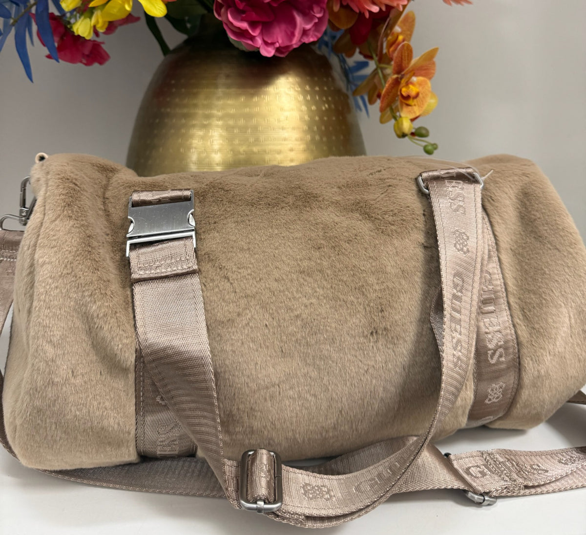 Fake Fur Bag Sand Guess 1428