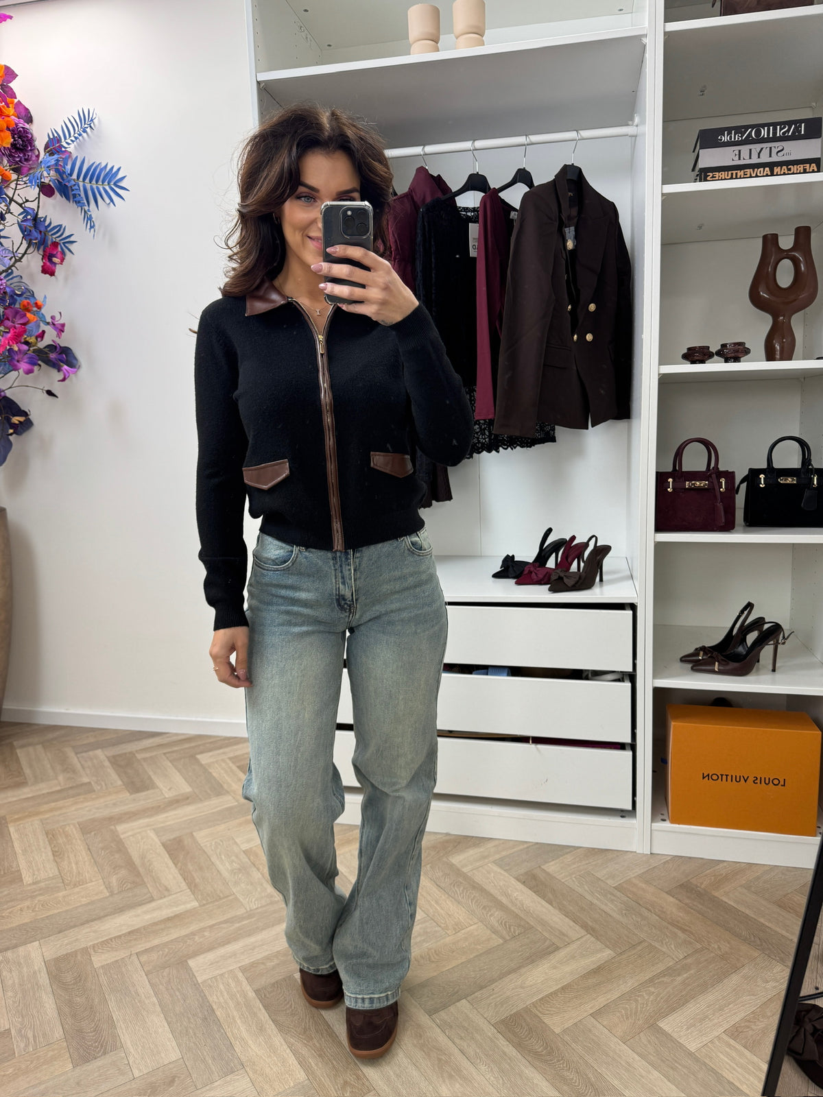 Top Leather Detail Black C16911