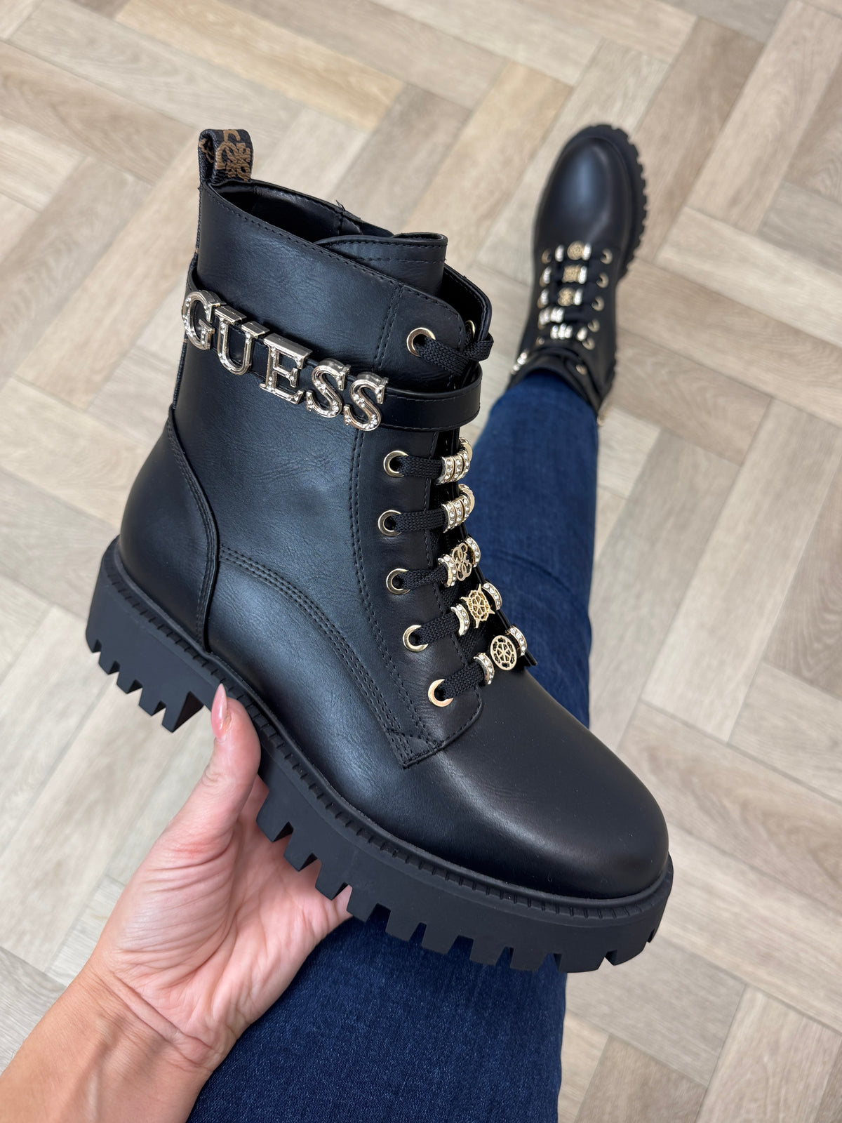 Boots Ficki Black Guess 1437
