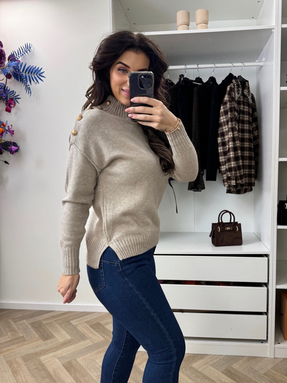 Trui Gold Button Taupe 58016