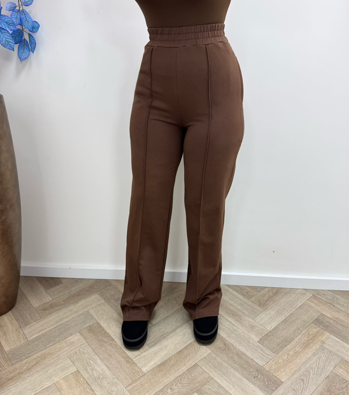 Pants Straight By Swan Choco HS6169