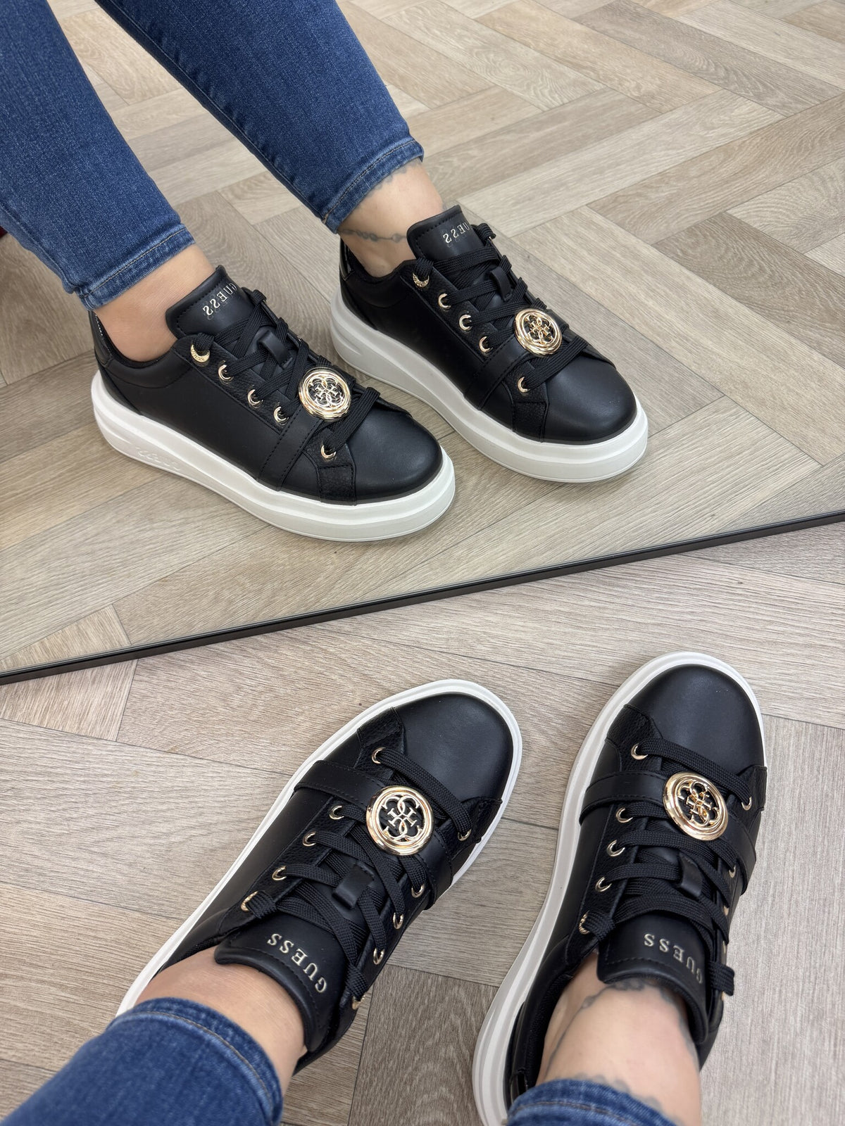 Sneakers Erizo Black Gold Guess 1390