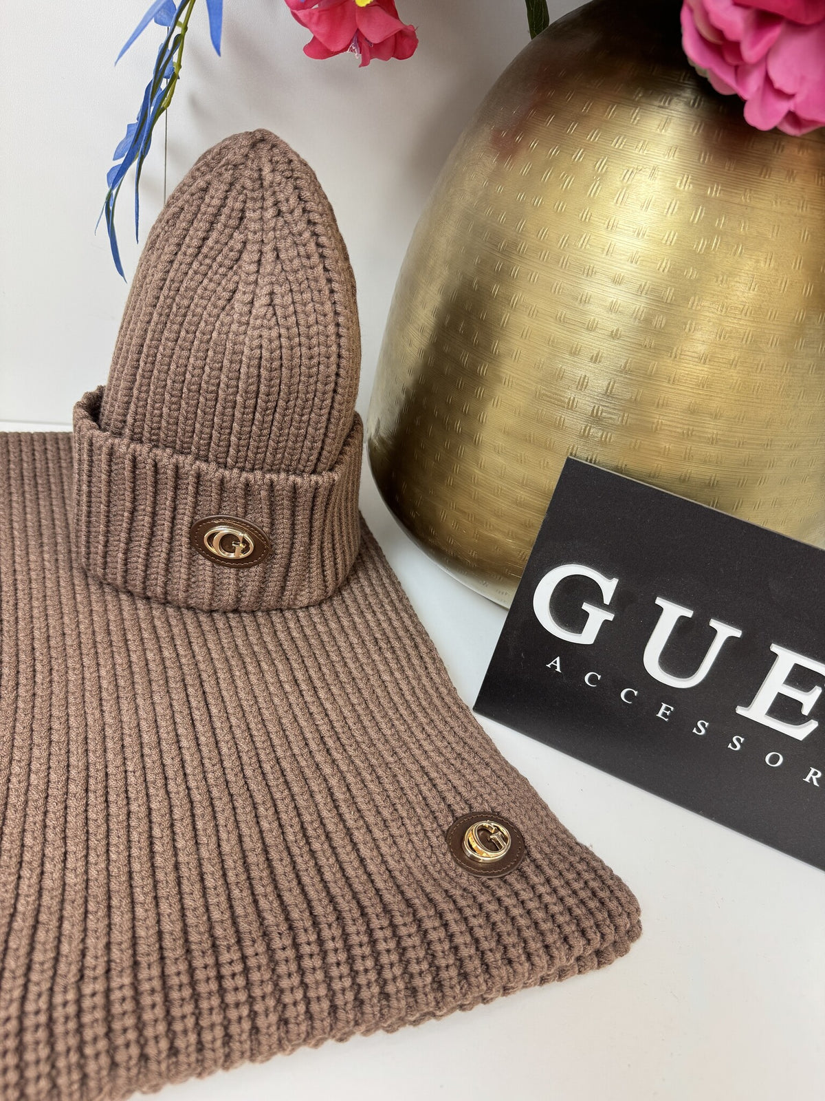 Sjaal Round Logo Espresso Guess 1371