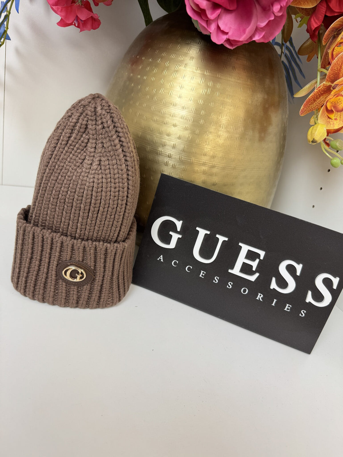 Beanie Round Logo Espresso Guess 1368