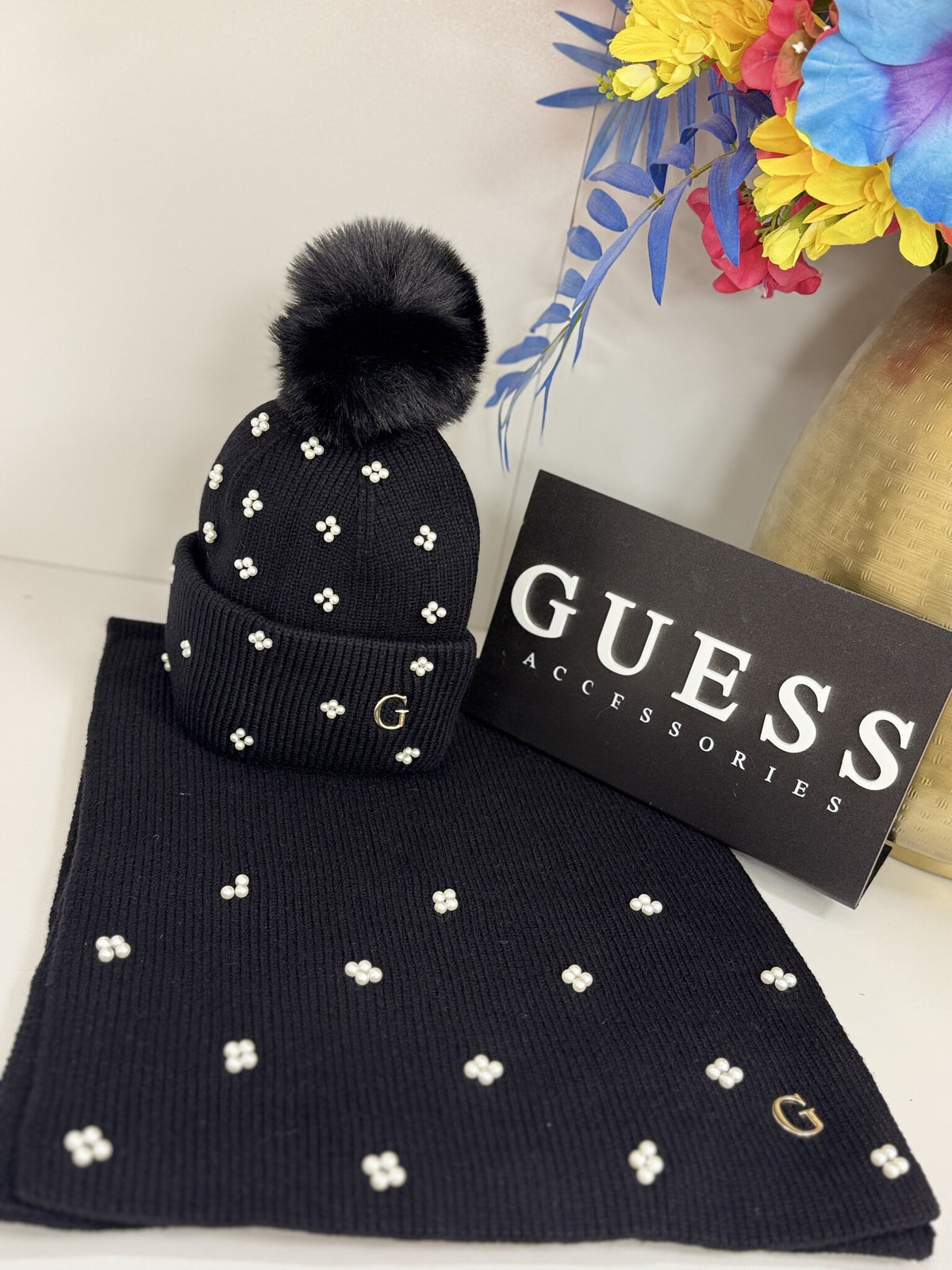 Sjaal Pearl Black Guess 1372