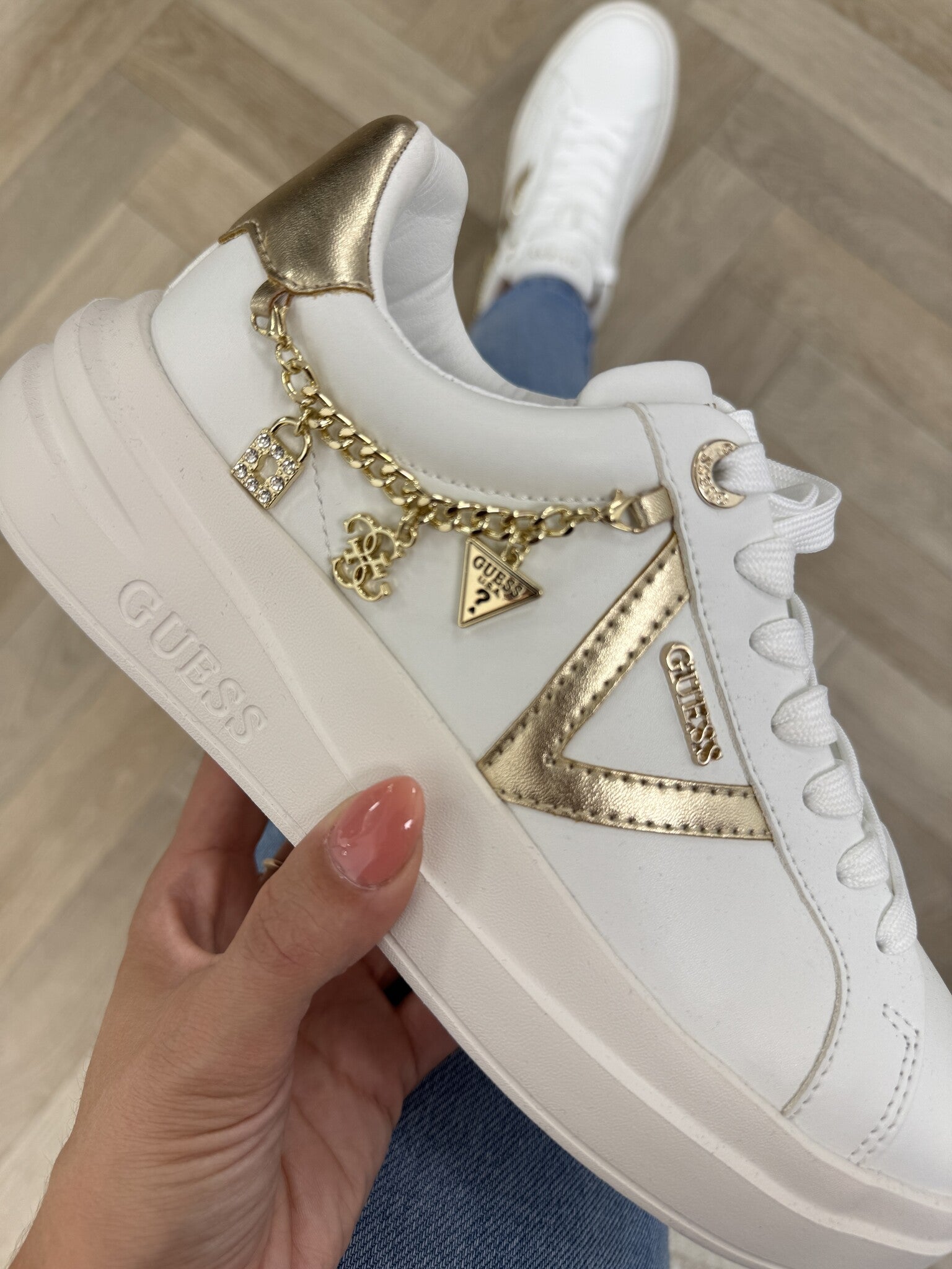 Sneakers Ebetts White Guess 1350
