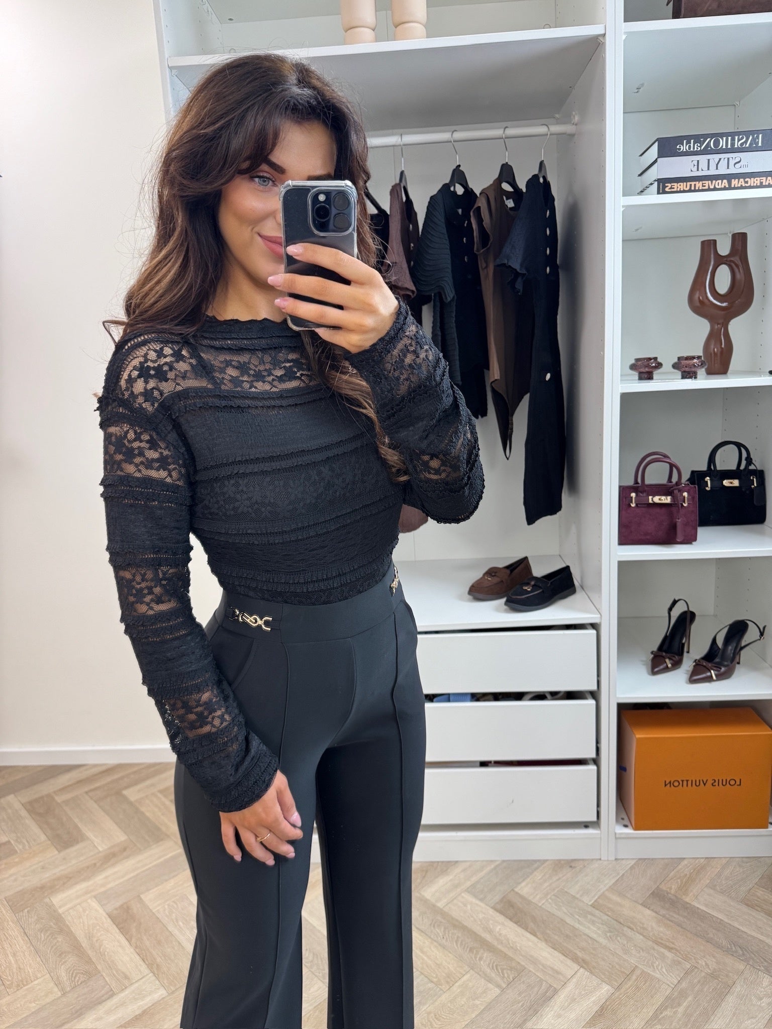 Top Bobby Lace Black 22005