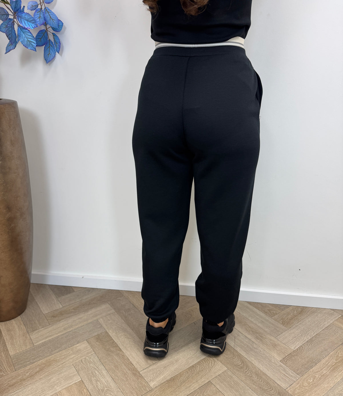 Jogger Briana Black Guess 1391
