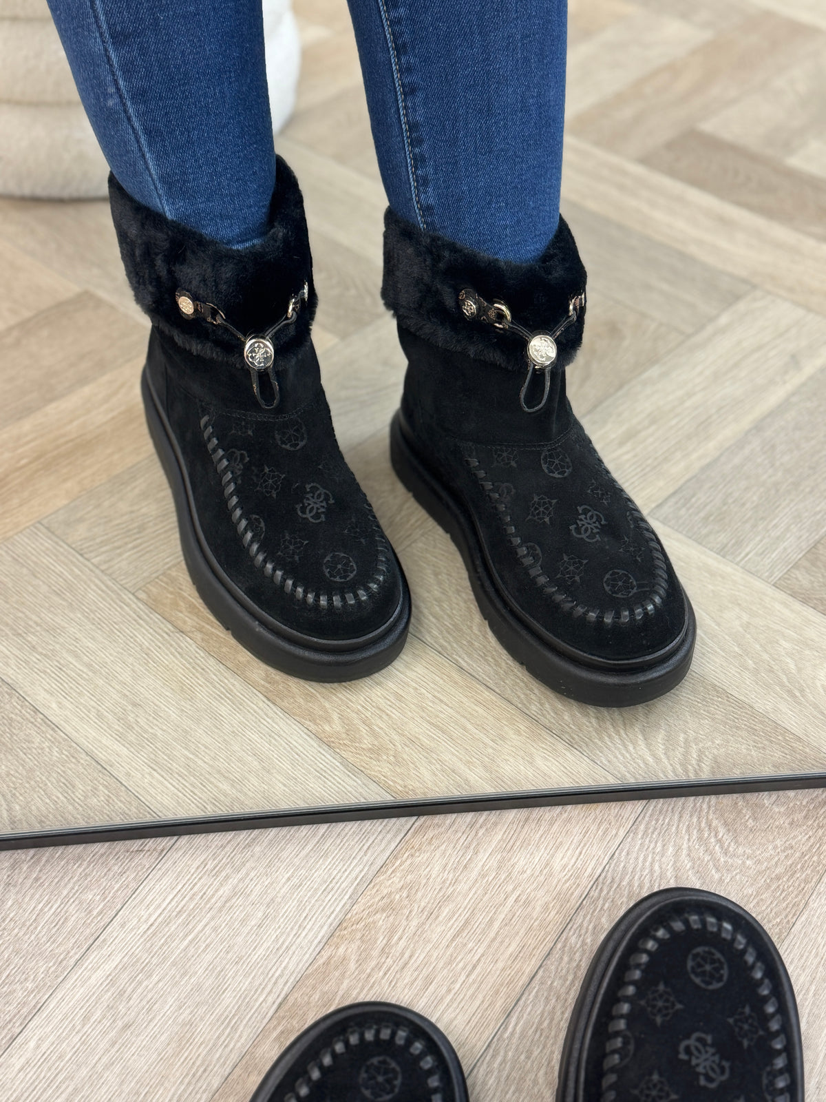 Boots Kenta Black Guess 1439
