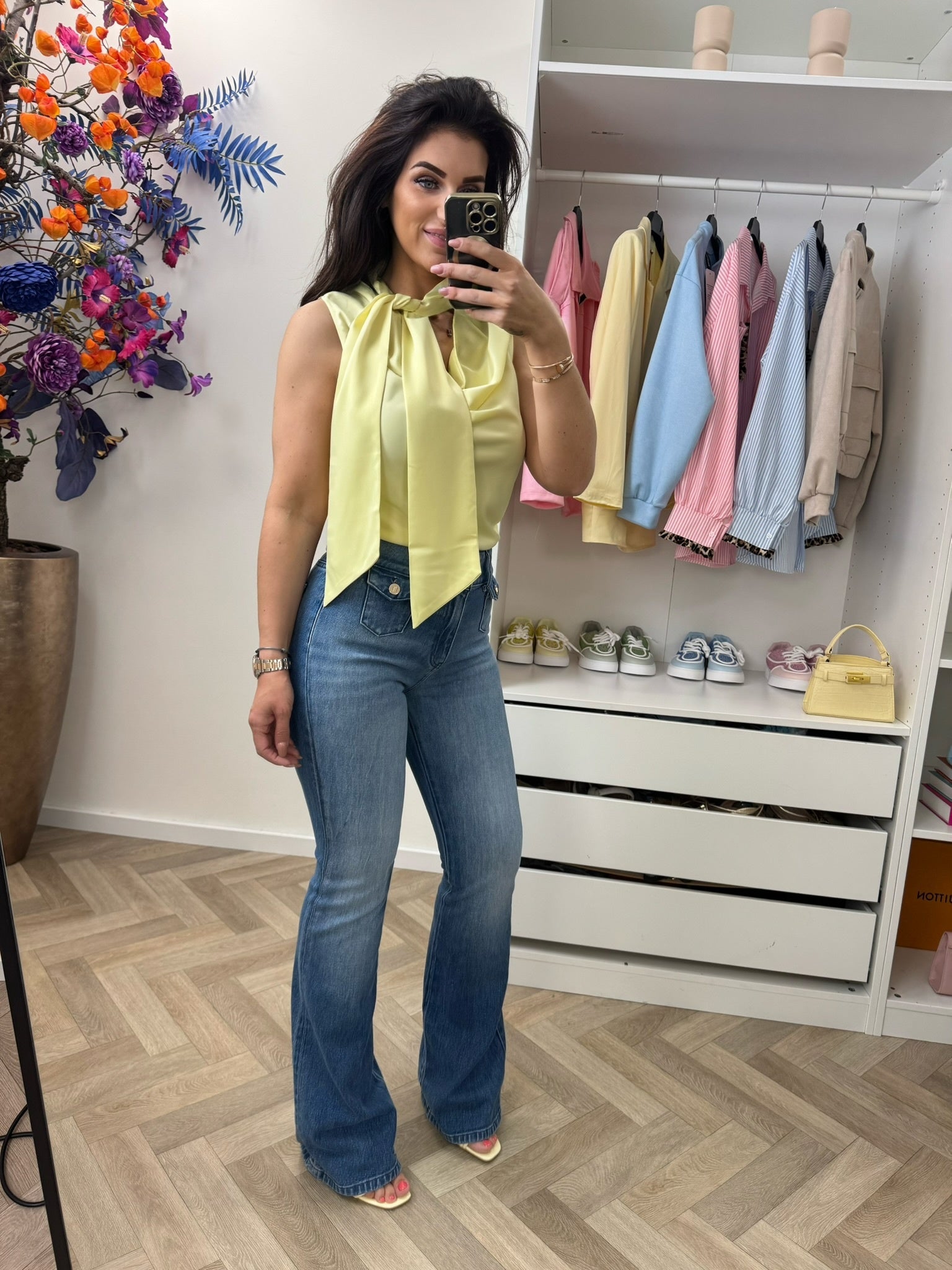 Top Provo Satin Lemonade Nikkie
