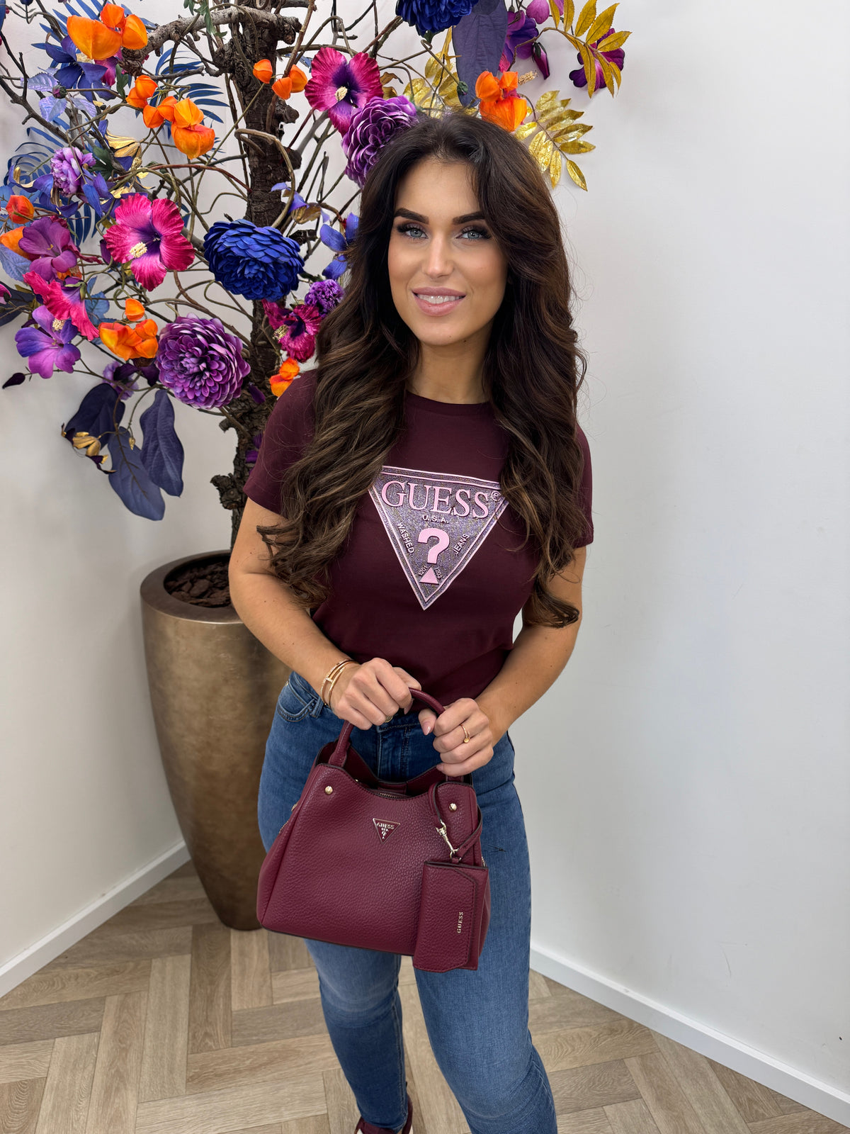 T-shirt Triangle Crystals Wine Guess 1458