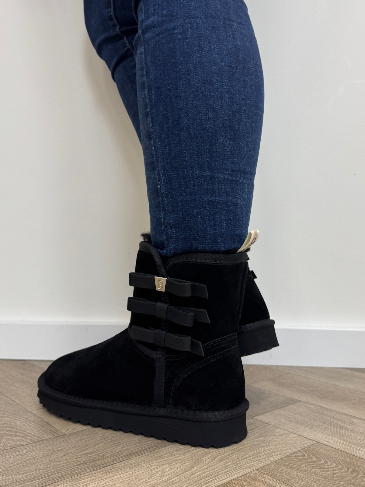Uggies Cow Suede Jill Black Liu Jo 2023