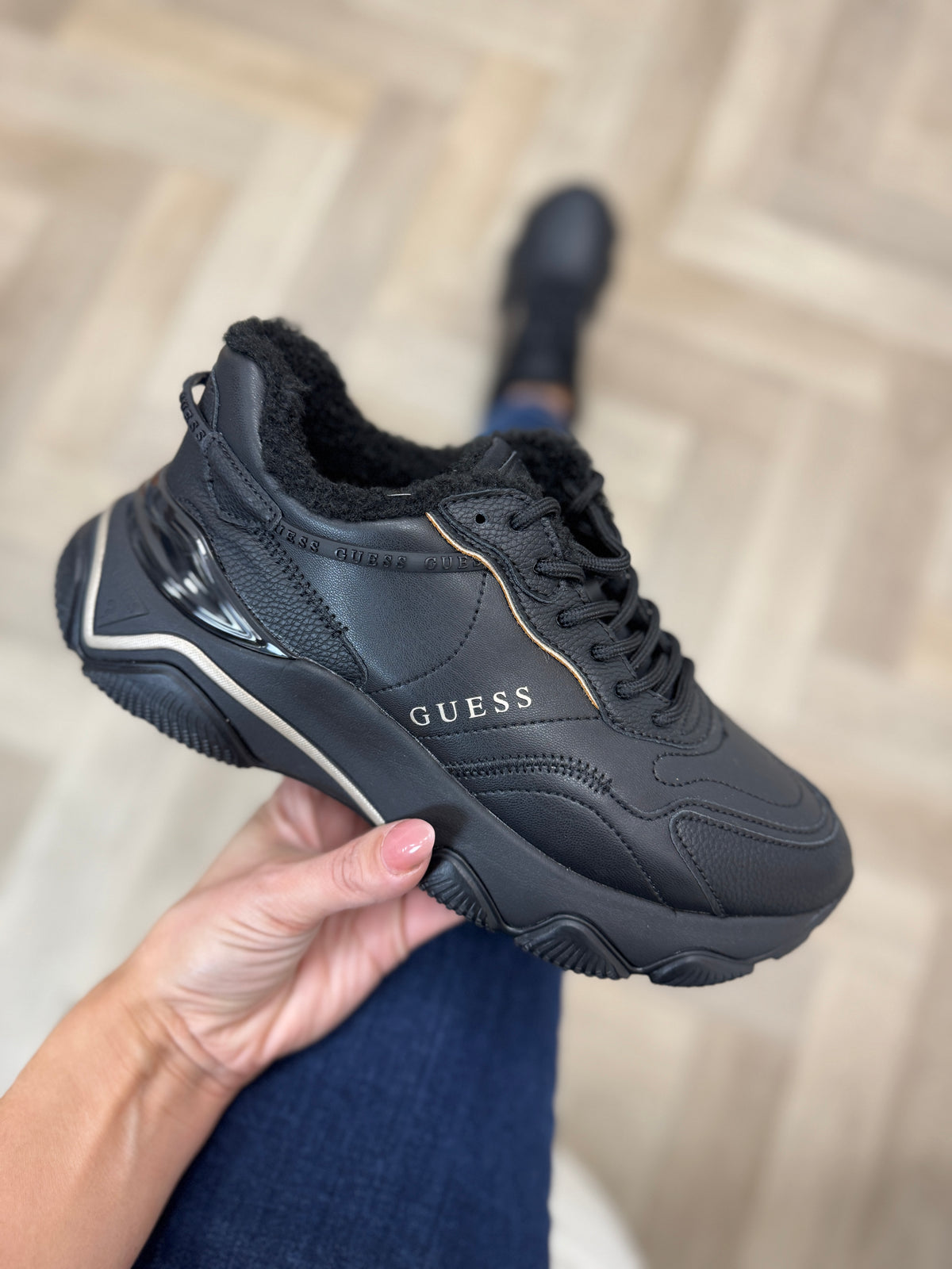 Sneakers Micola Black Guess 1487