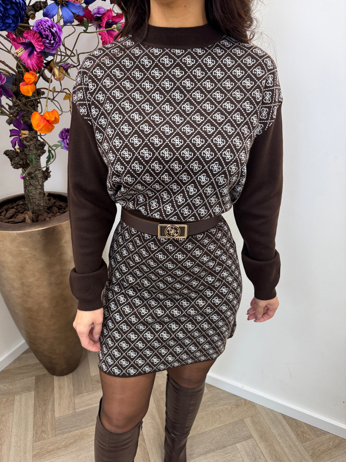 Sweater Aubrey Choco Guess 1362