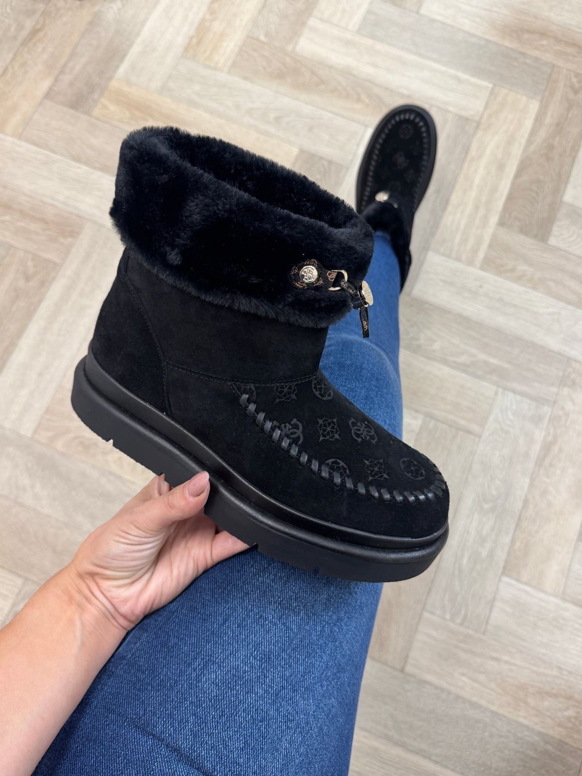 Boots Kenta Black Guess 1439