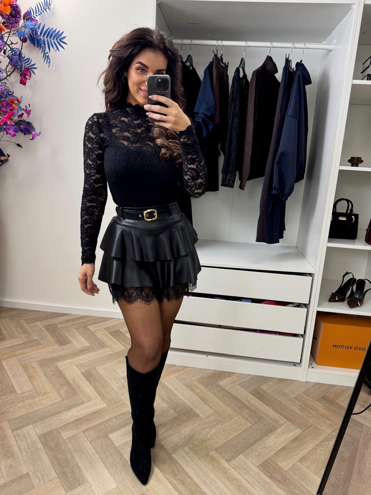 Lace Top Lea  Black LM08157