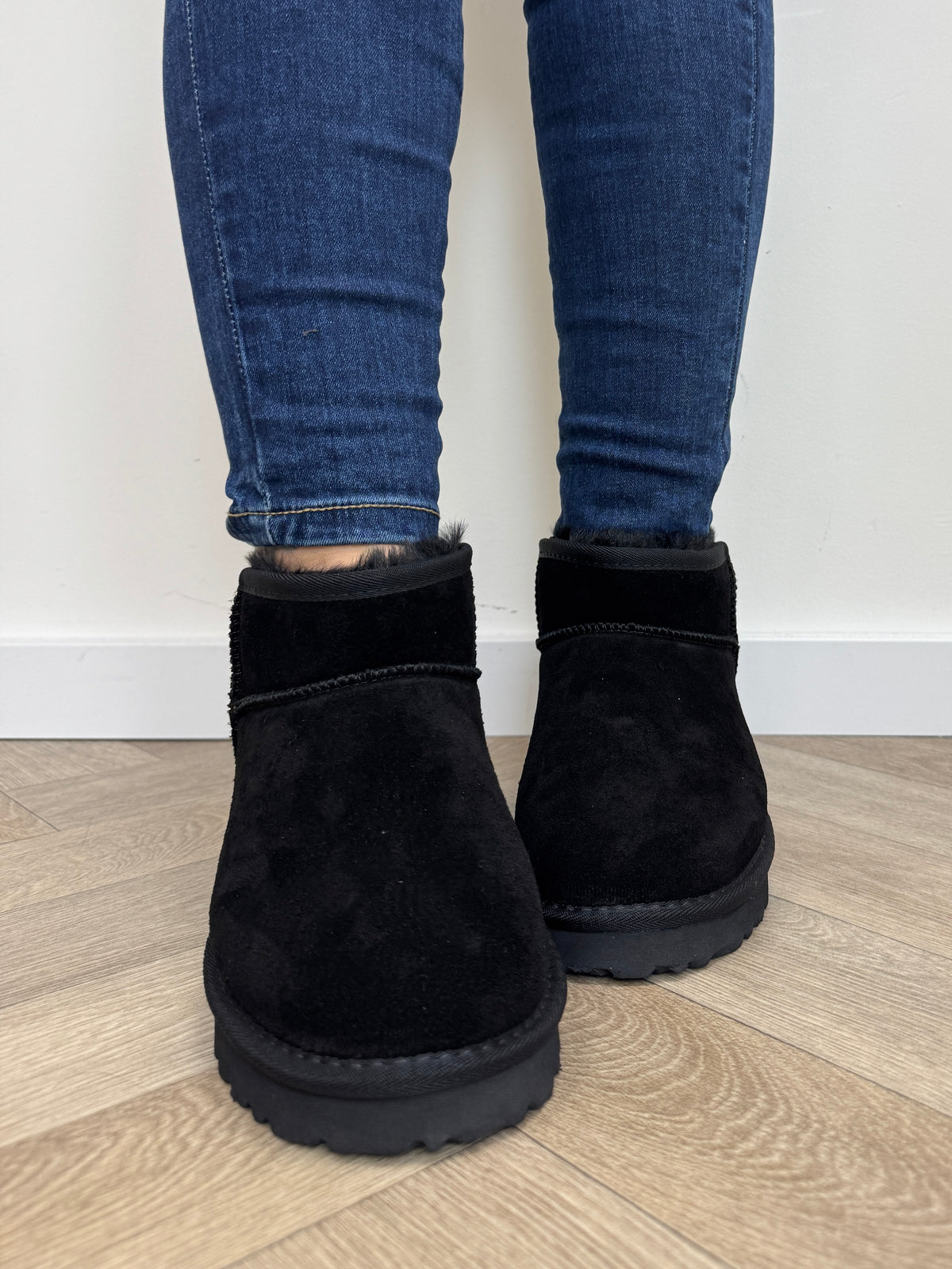 Mini Uggies Cow Suede Jill Black Liu Jo 2022