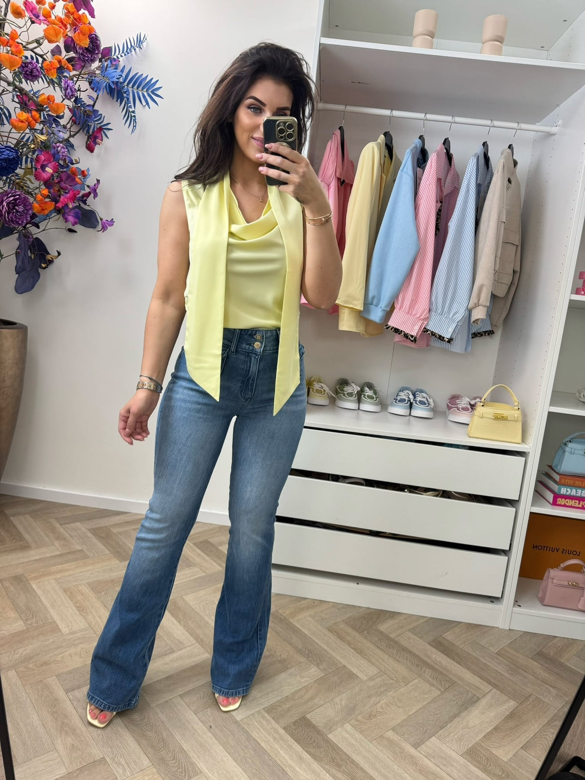 Top Provo Satin Lemonade Nikkie
