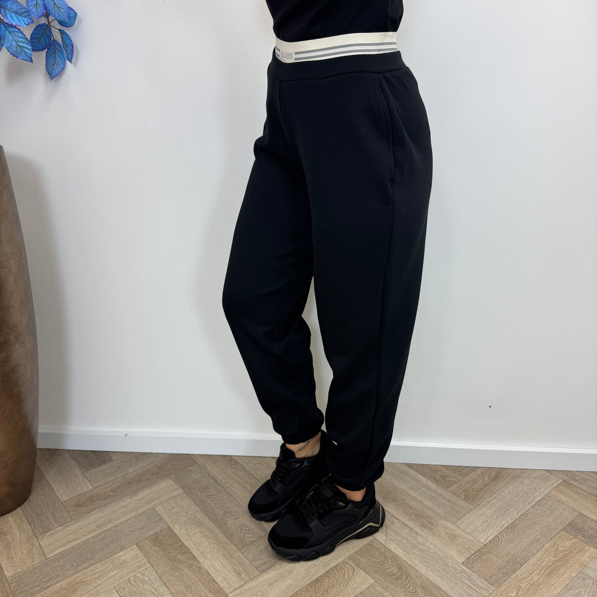 Jogger Briana Black Guess 1391