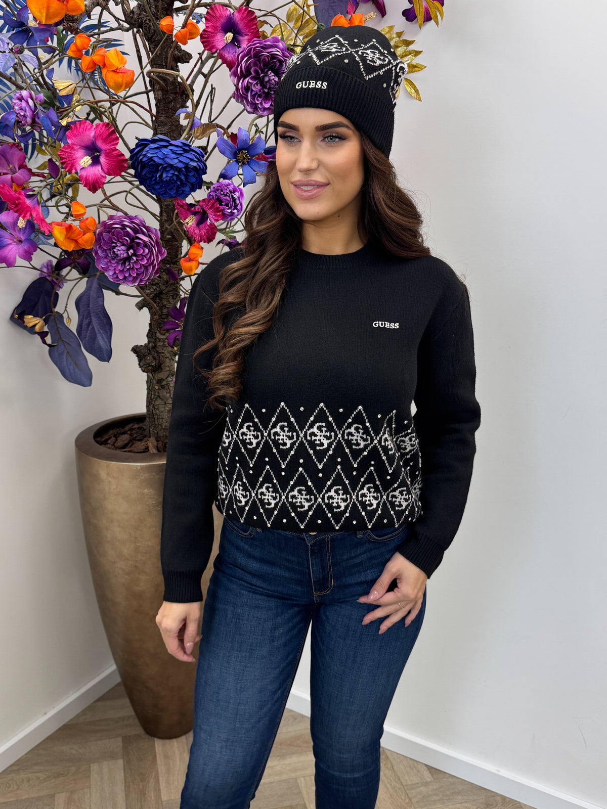 Beanie Lily 4G Black Guess 1424