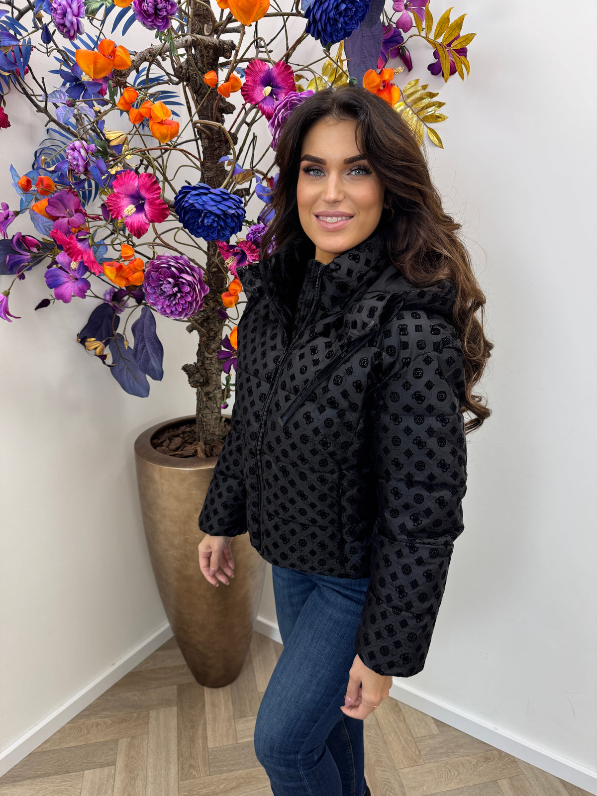 Puffer Jacket Daisy Logo Guess Black 1449