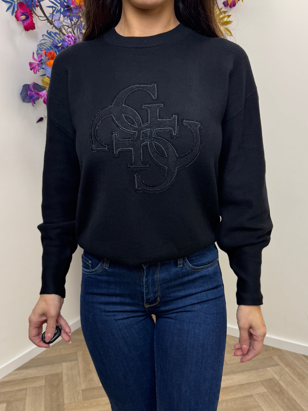 Sweater Evelyn Triangle Logo Black Guess 1487