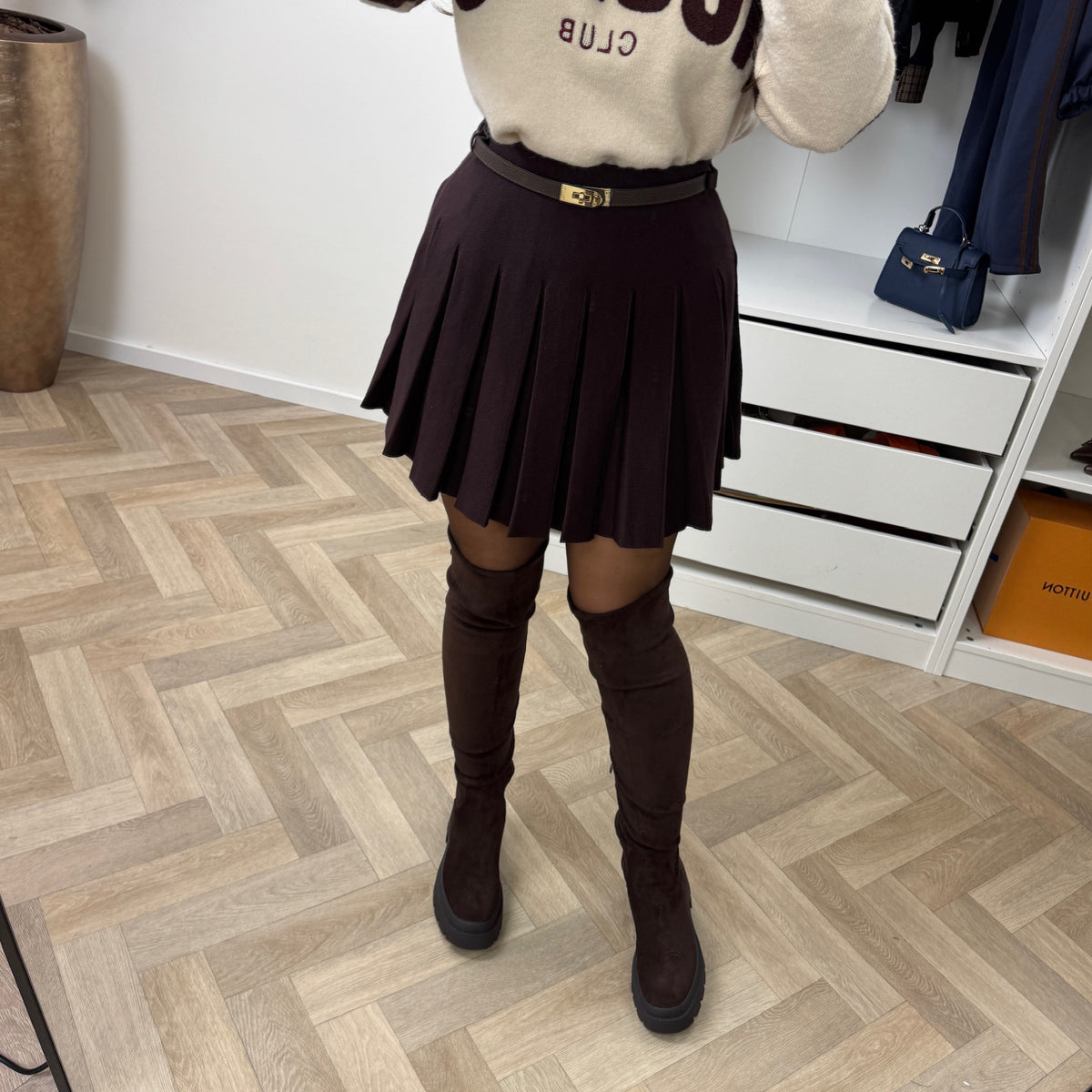 Skirt Basic Plooi Choco LM2790
