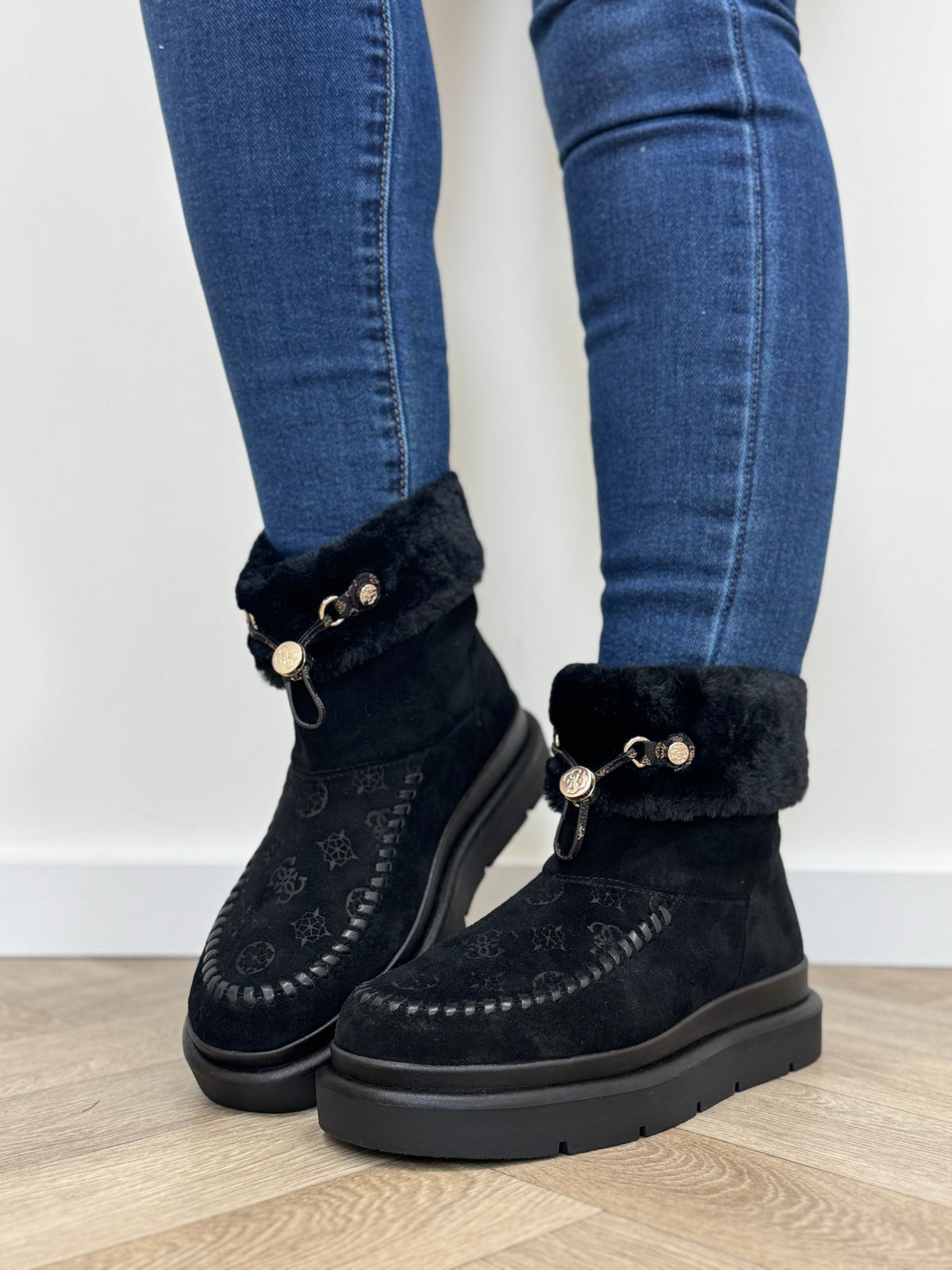 Boots Kenta Black Guess 1439