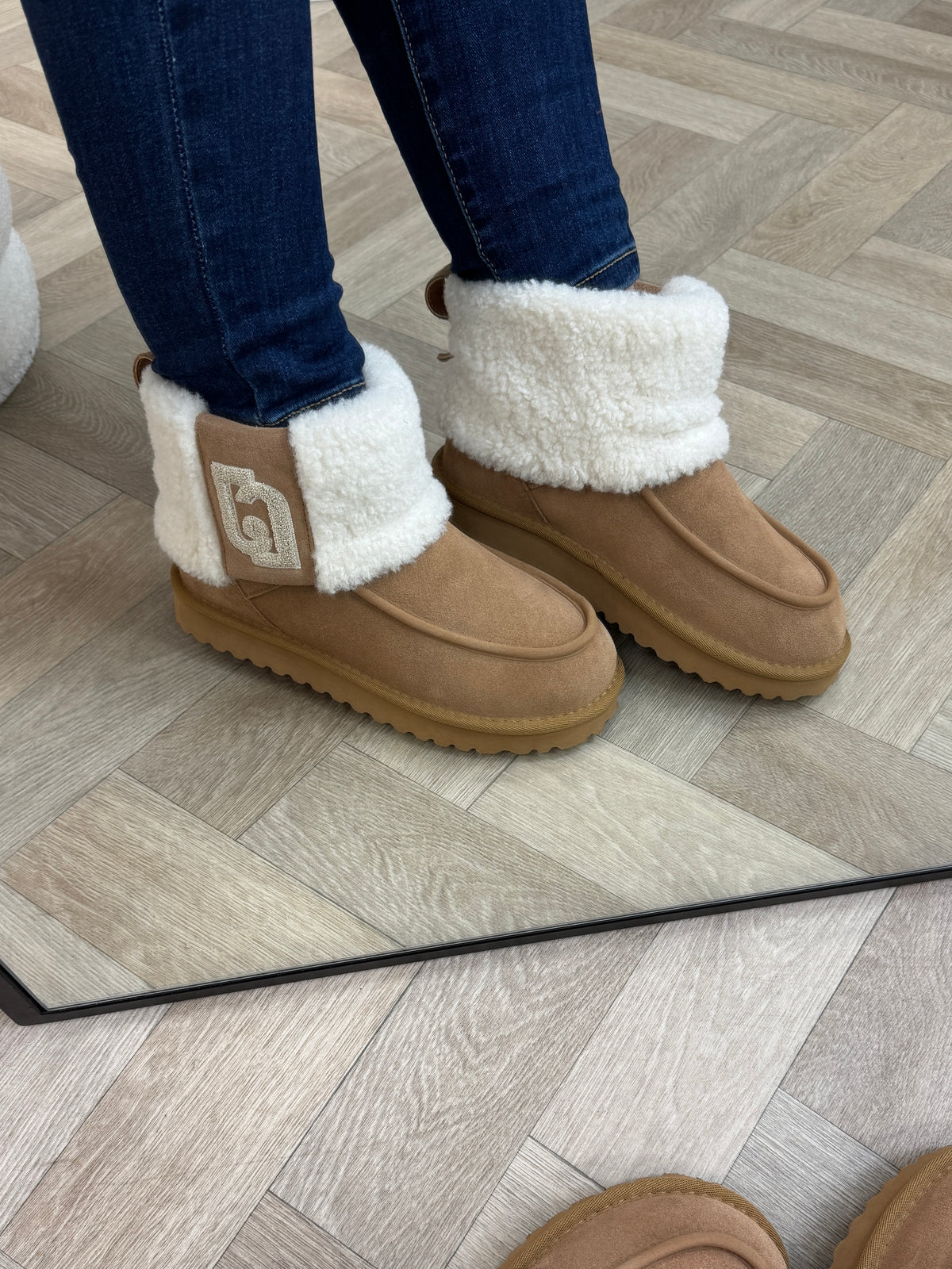 Ankle Boots Teddy LJ Logo Camel Liu Jo 2025