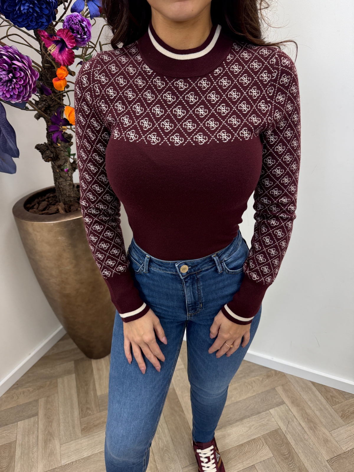 Top Aubrey Logo Wine Guess 1362