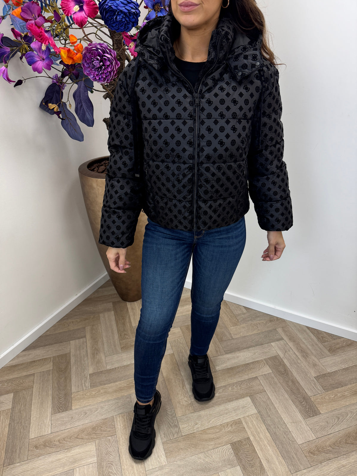 Puffer Jacket Daisy Logo Guess Black 1449
