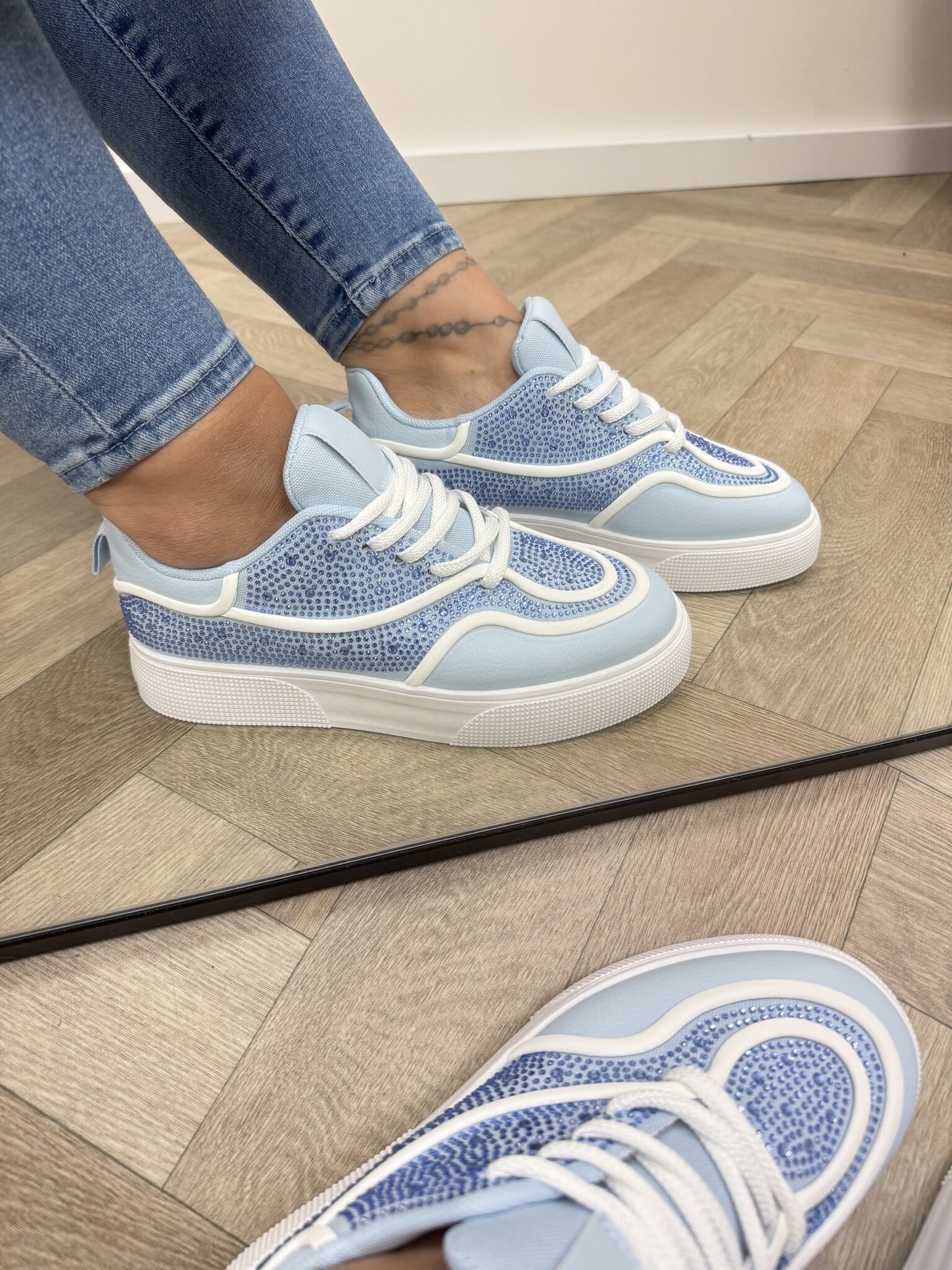 Sneakers Diamonds 9030 light blue