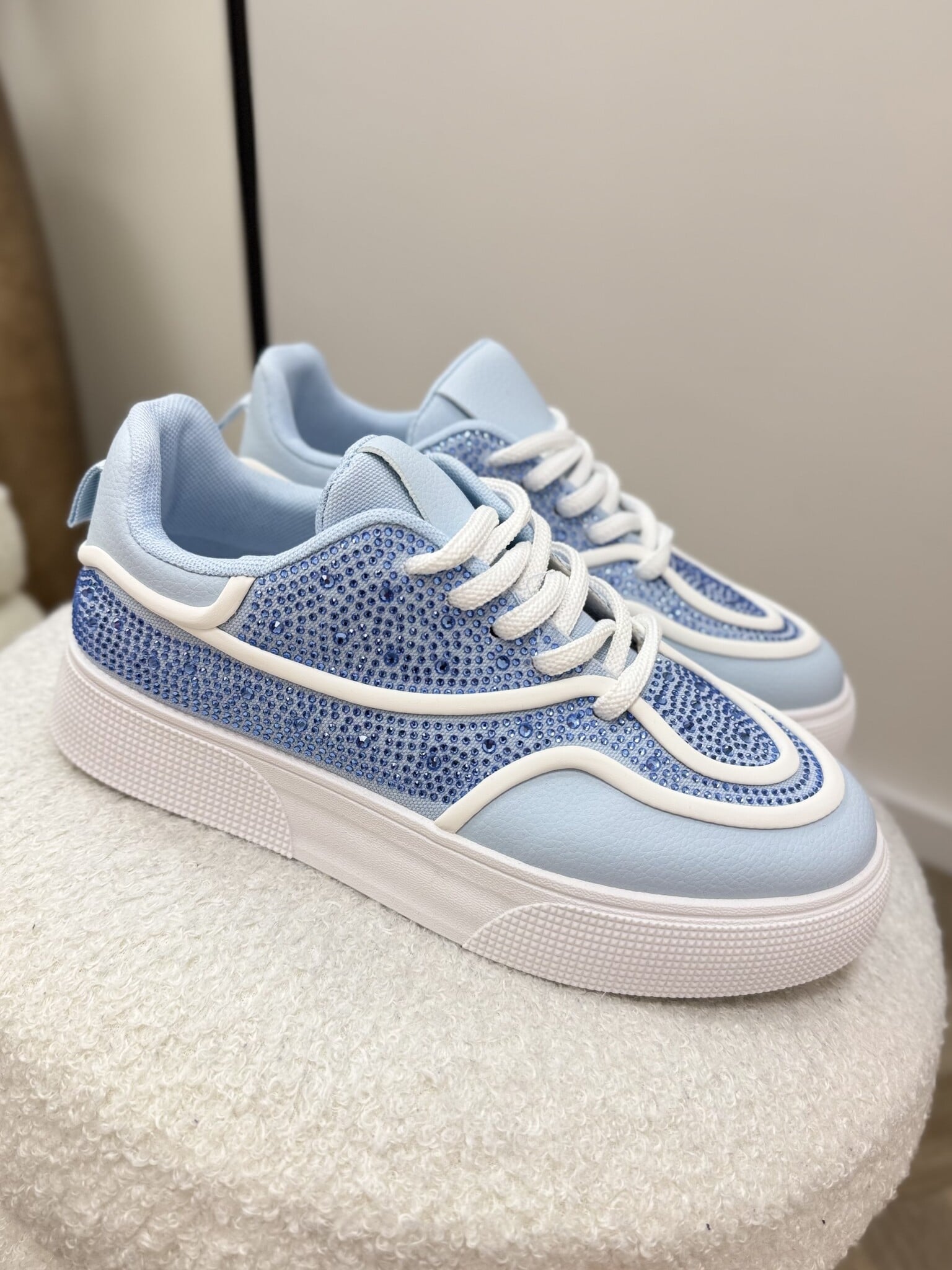 Sneakers Diamonds 9030 light blue
