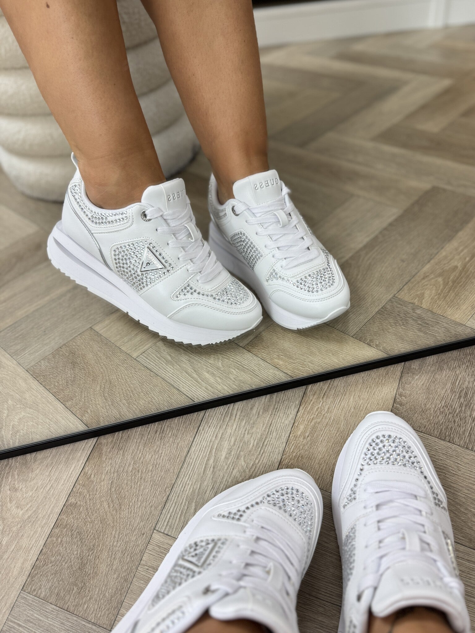 Sneakers Evory White Clear Guess 1349