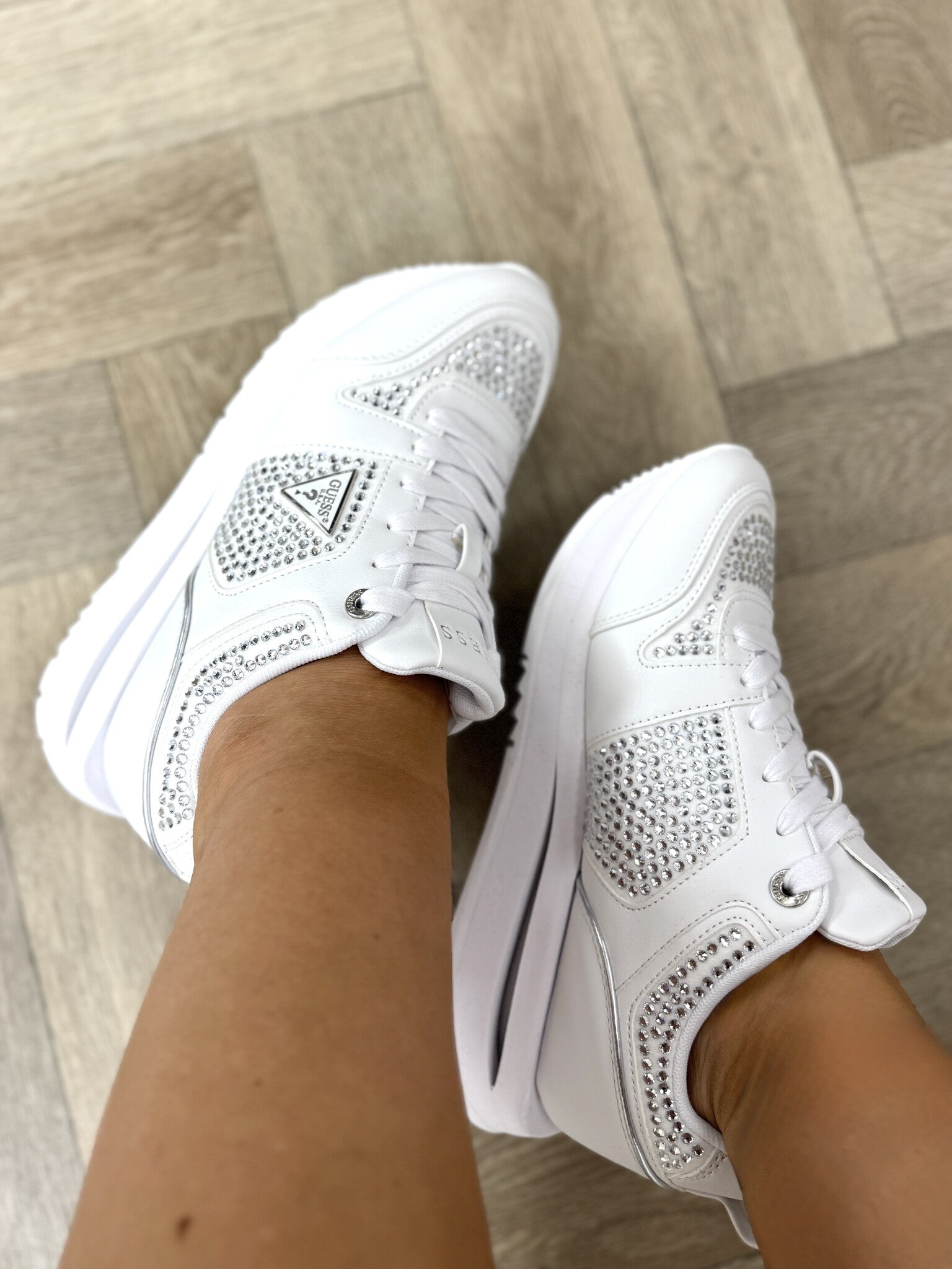 Sneakers Evory White Clear Guess 1349