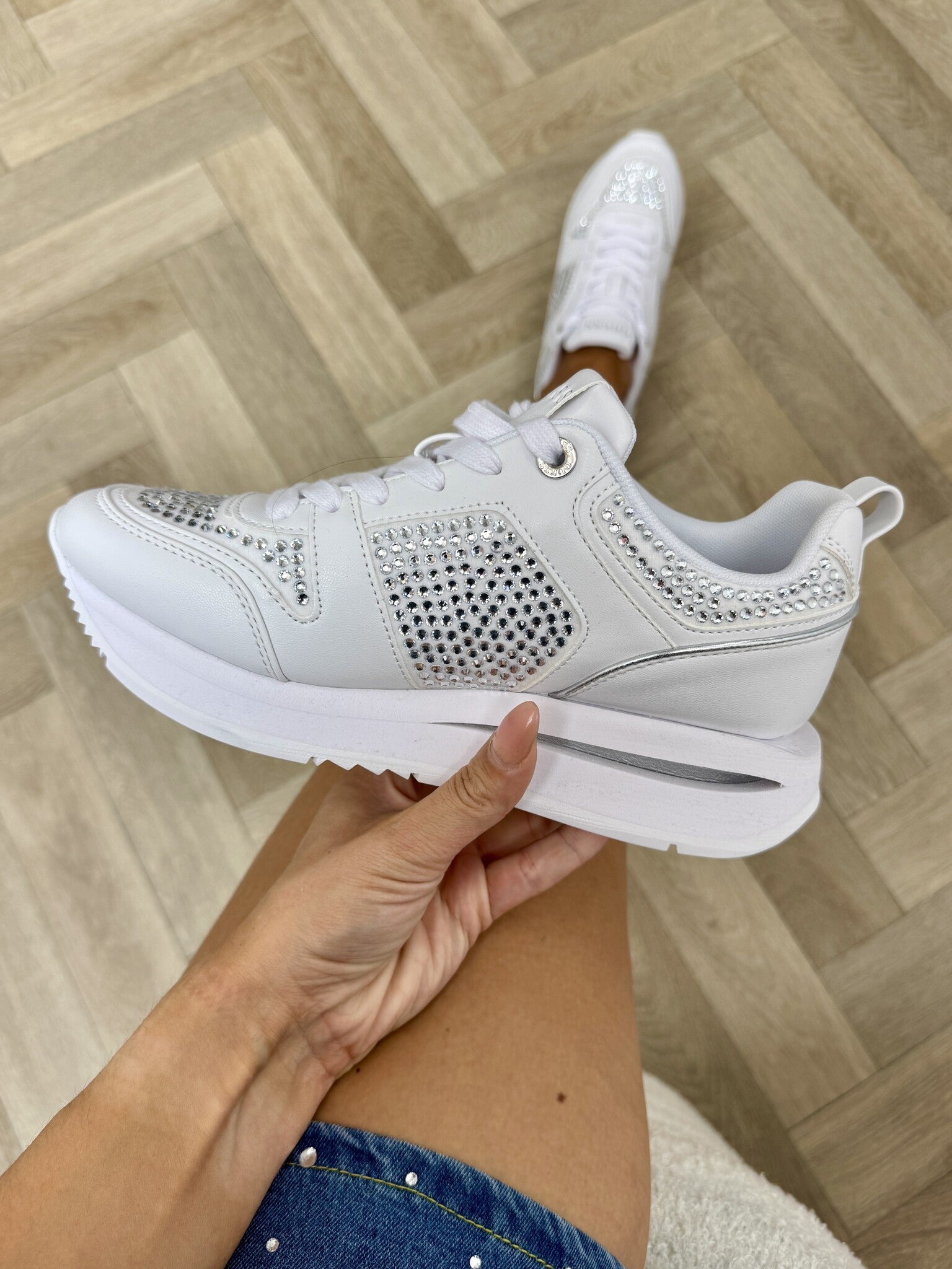 Sneakers Evory White Clear Guess 1349