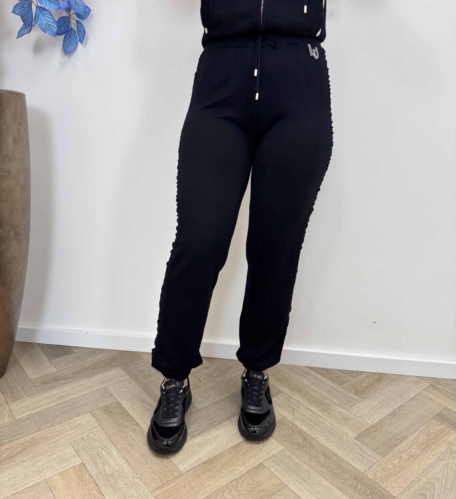 Pants Ruffle Black Liu Jo 1974