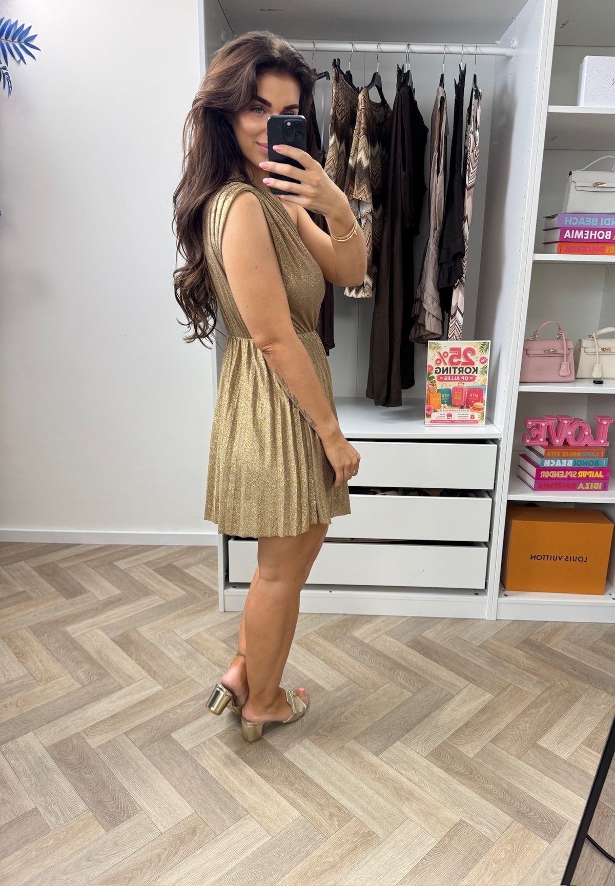 Dress Lurex Split Kort Light Gold