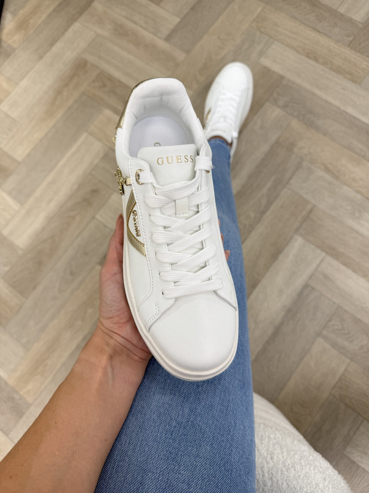 Sneakers Ebetts White Guess 1350