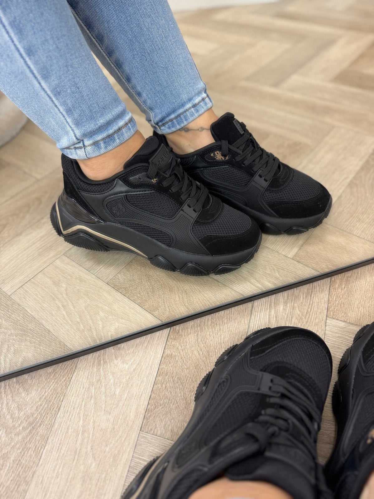 Sneakers Mazzy2 Black Guess 1351