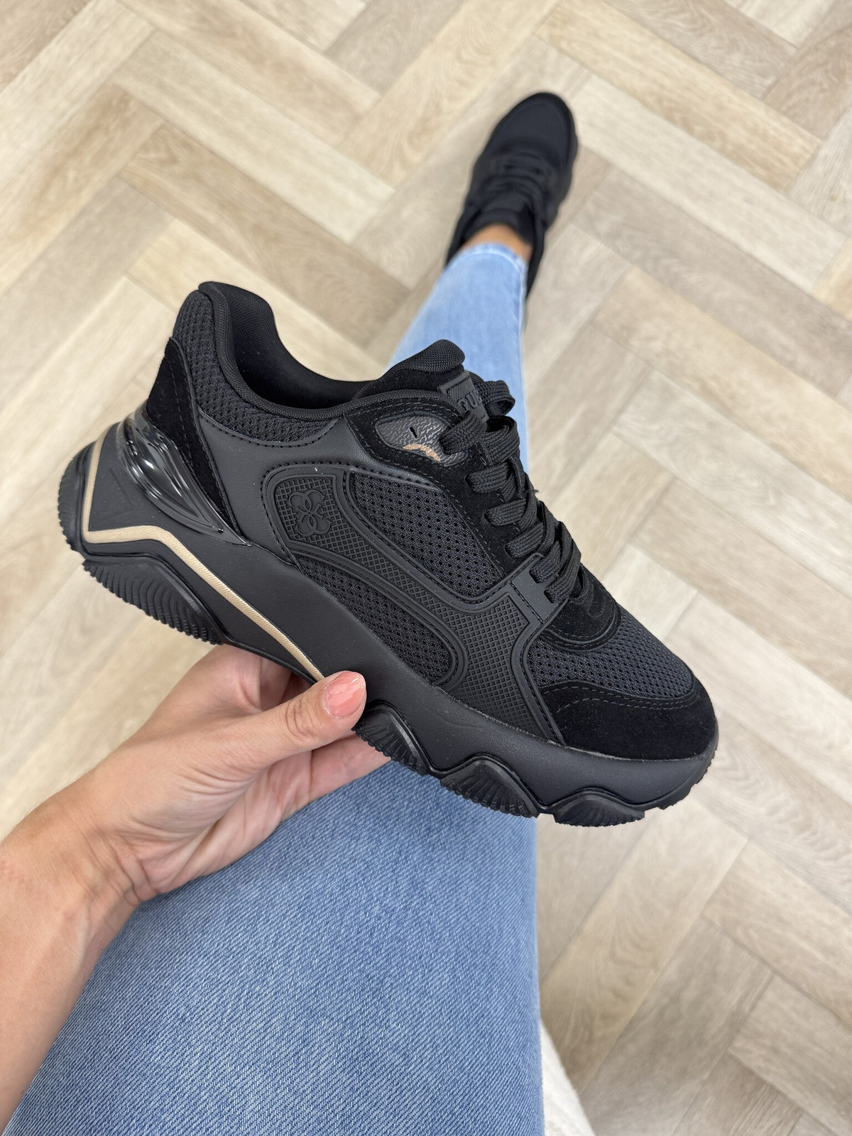 Sneakers Mazzy2 Black Guess 1351