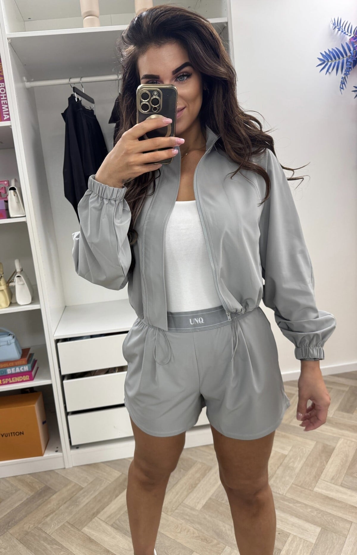 Gigi Short Unique The Label Light Grey
