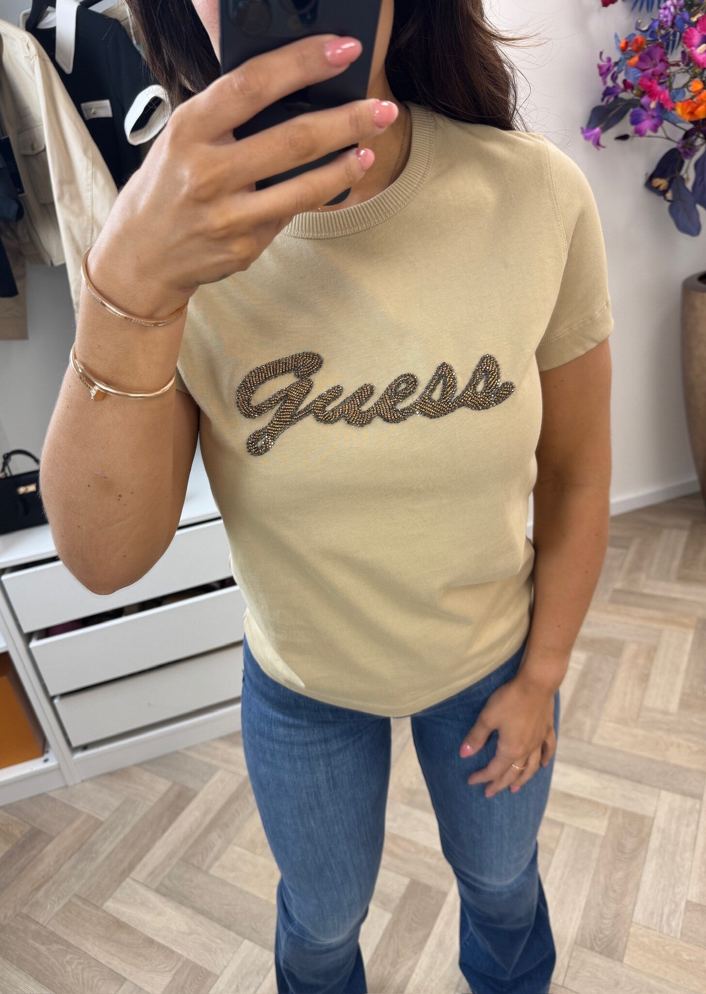 T-shirt Beads Script Guess Tan 1334